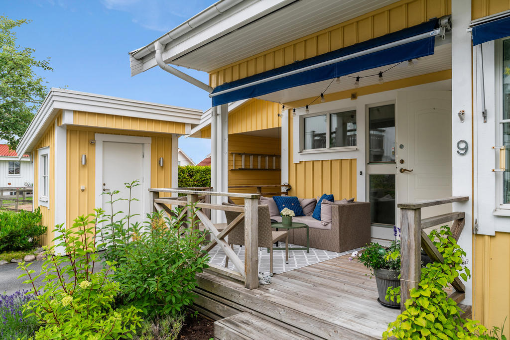 Härlig terrass på framsidan