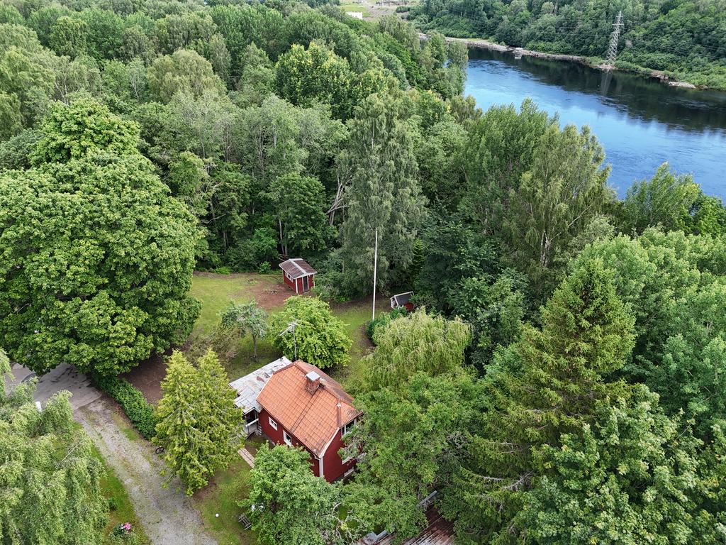 Älven som närmsta granne