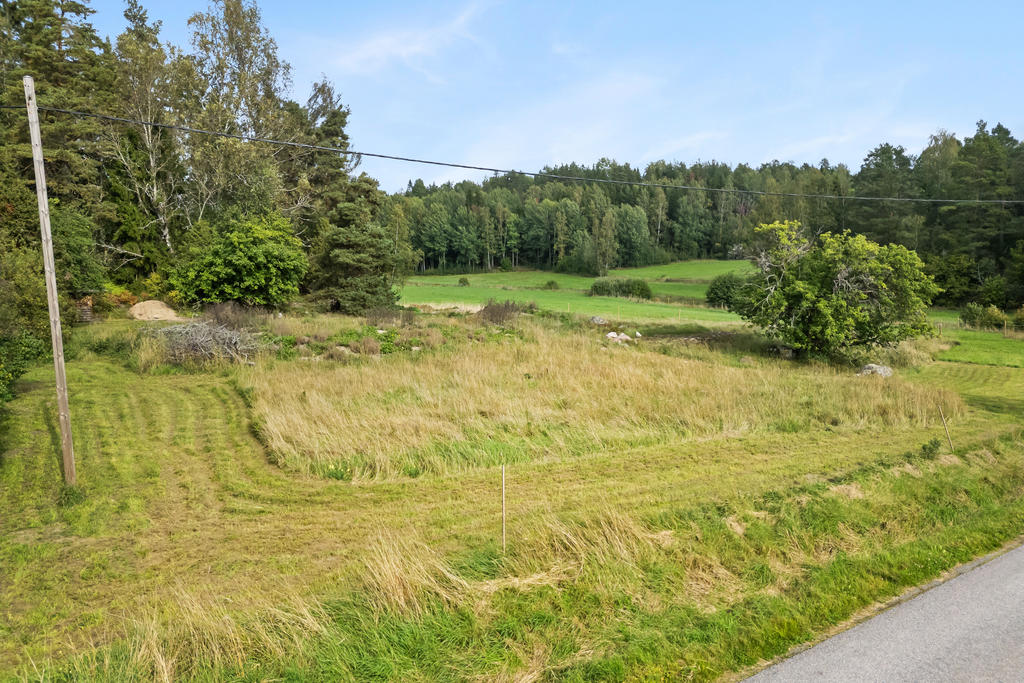 Tomt Riala-Ekeby 53