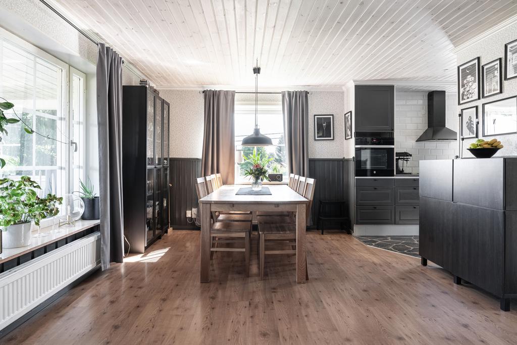 Matplats intill köket