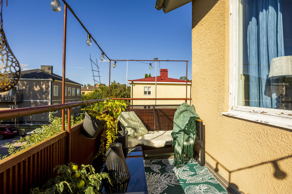 Mysig balkong i västerläge