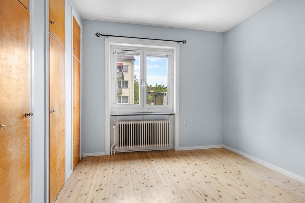 Sovrum med garderober