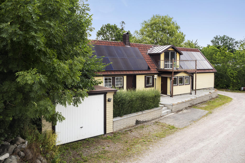 Garage och solceller