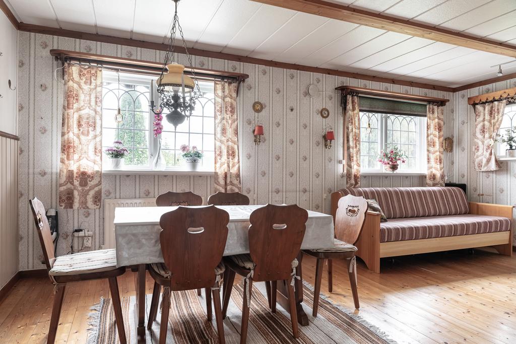 Matplats i storstugan