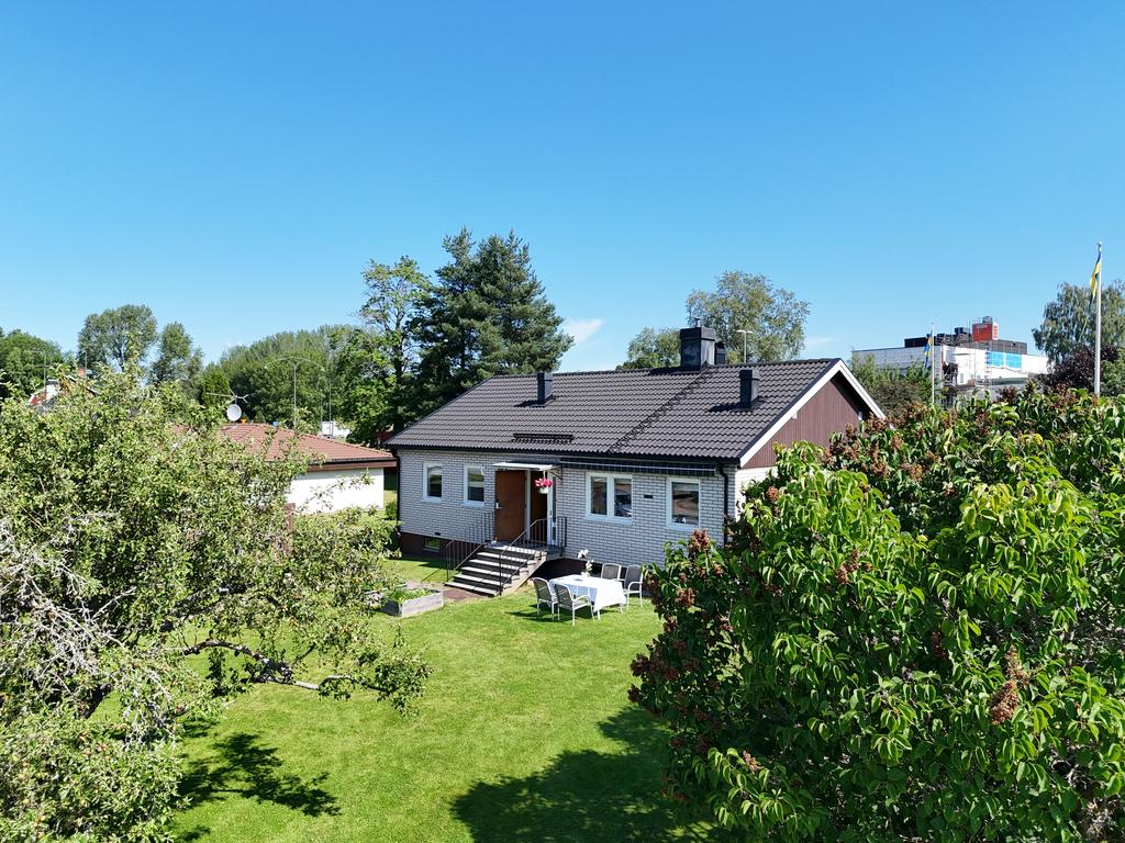 Mycket välskött enplansvilla på Slingergatan, välkommen!