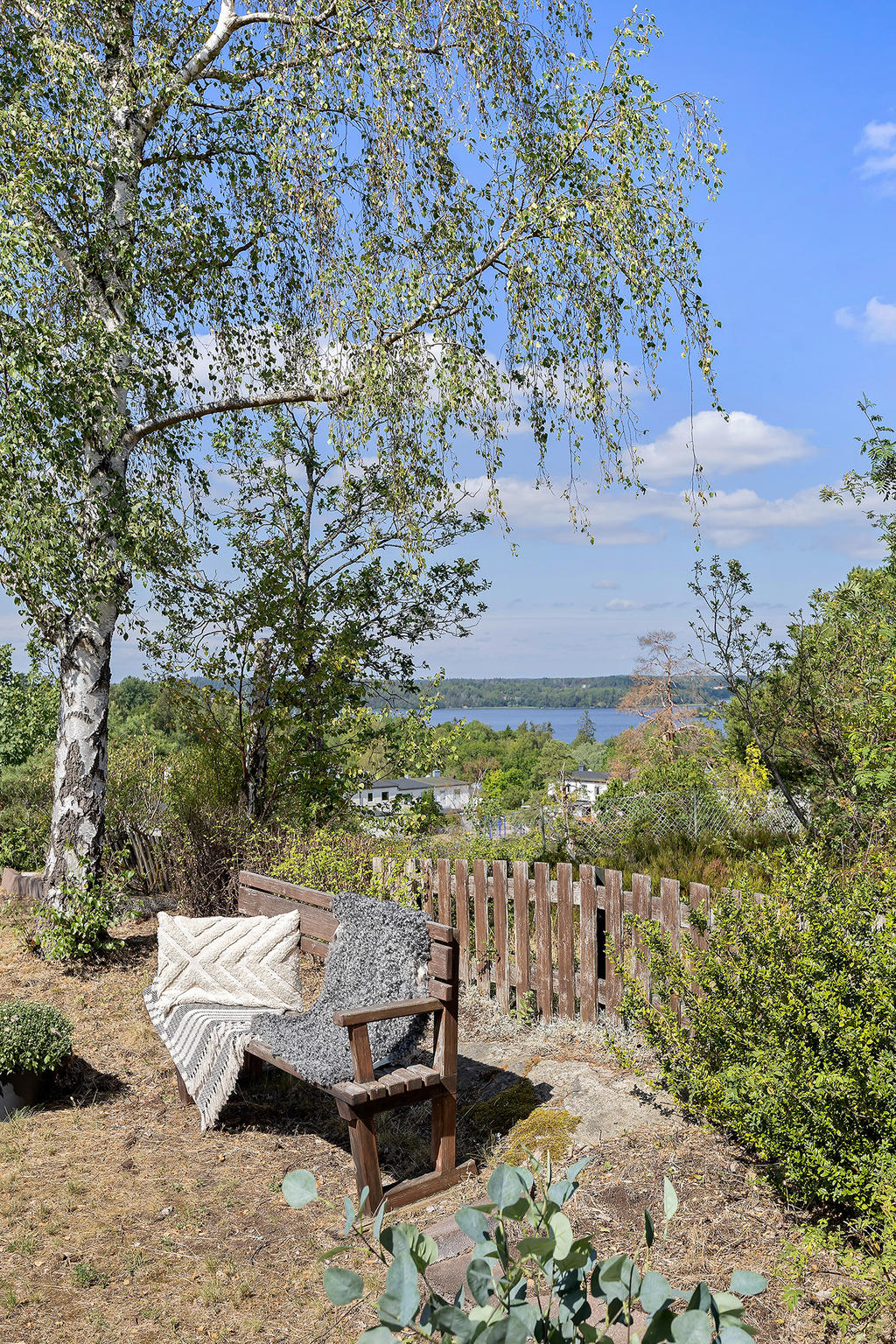 Utsikt från uteplatsen