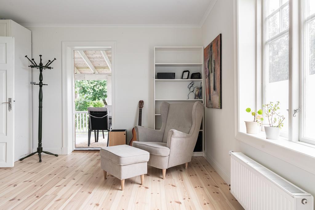 Matrum/sovrum med utgång till verandan
