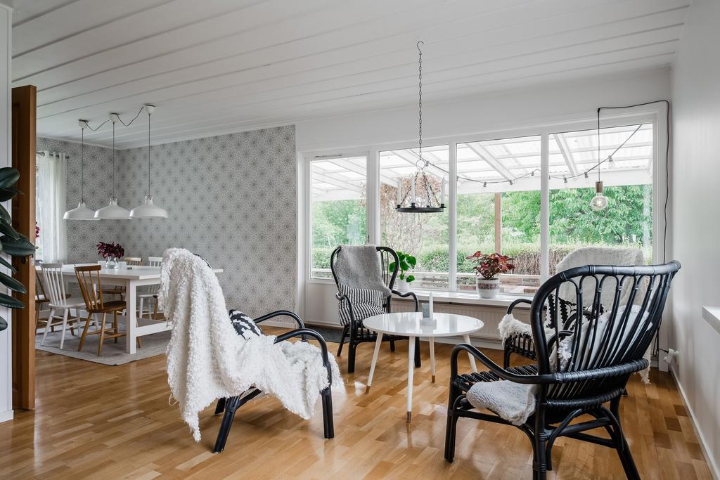Utgång till den överbyggda altanen