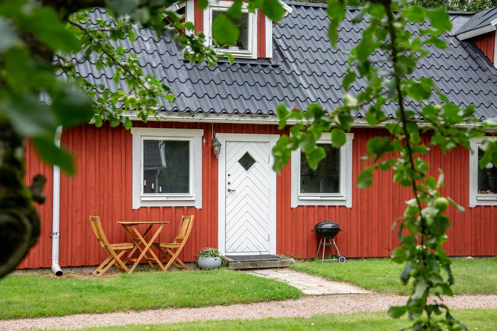 Ingången till en av de 8 lägenheterna. 