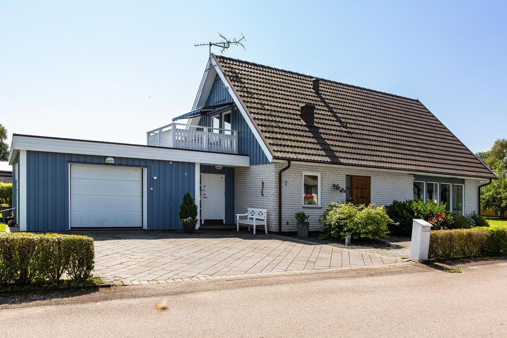 Välskött familjevilla på Fajans 