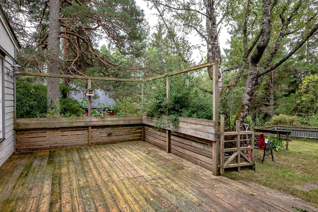 Uteplats framför bostadshuset