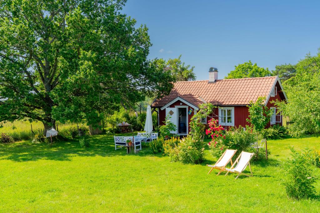 Här väntar klassiskt sommaridyll med torpliv på landet!