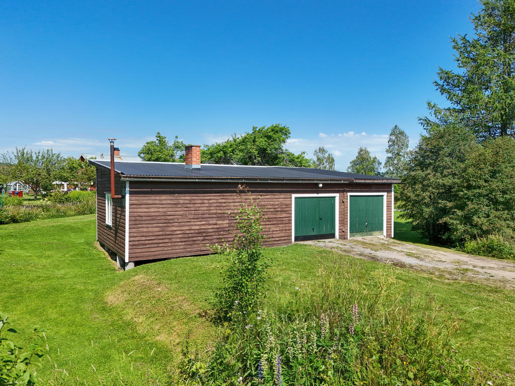 Dubellgarage med inrett gästrum