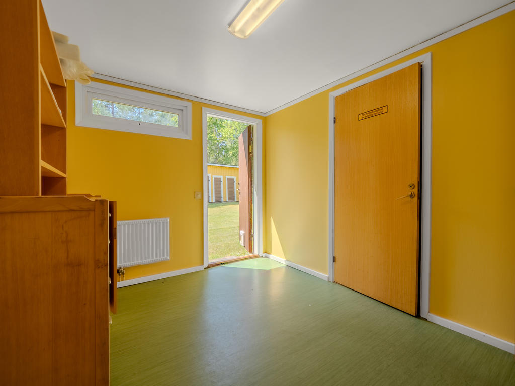 Fövaringsutrymme intill garage