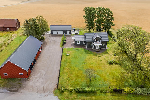 Välkommen till Torp 200, Brålanda