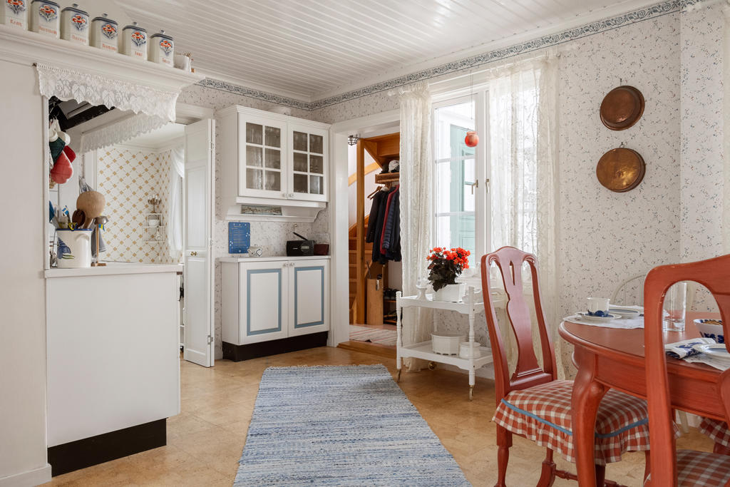 Stort kök i tidstypiskt utformning