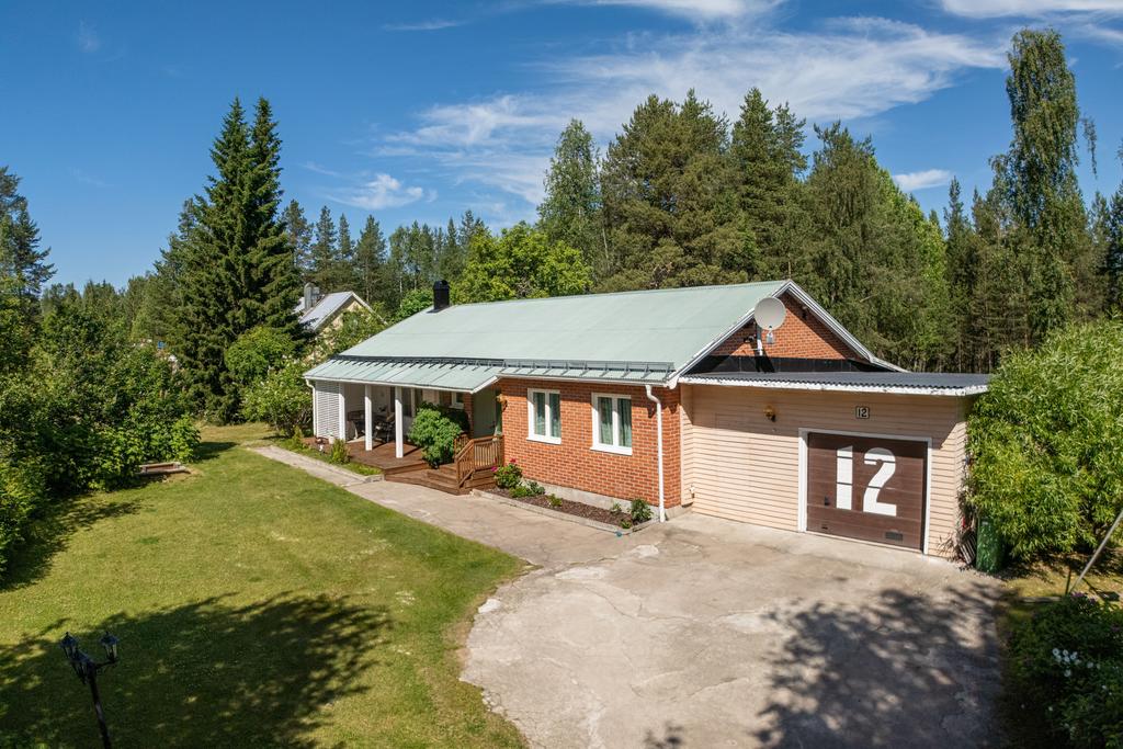 Byavägen 12