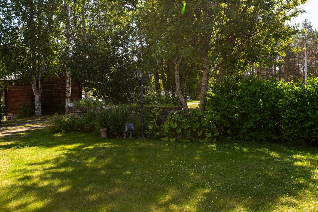 Lummig trädgård