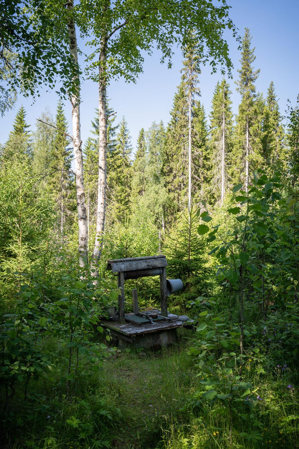 Vattenbrunn på gården