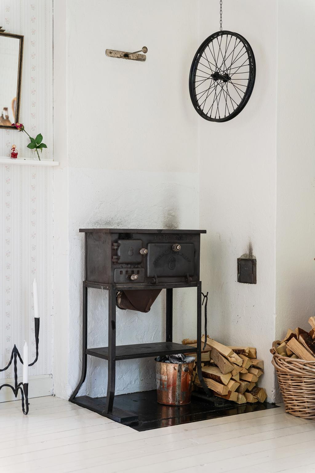 Kamin i vardagsrum