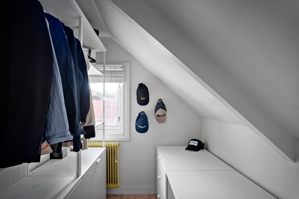 även här en walk in closet i anslutning till rummet