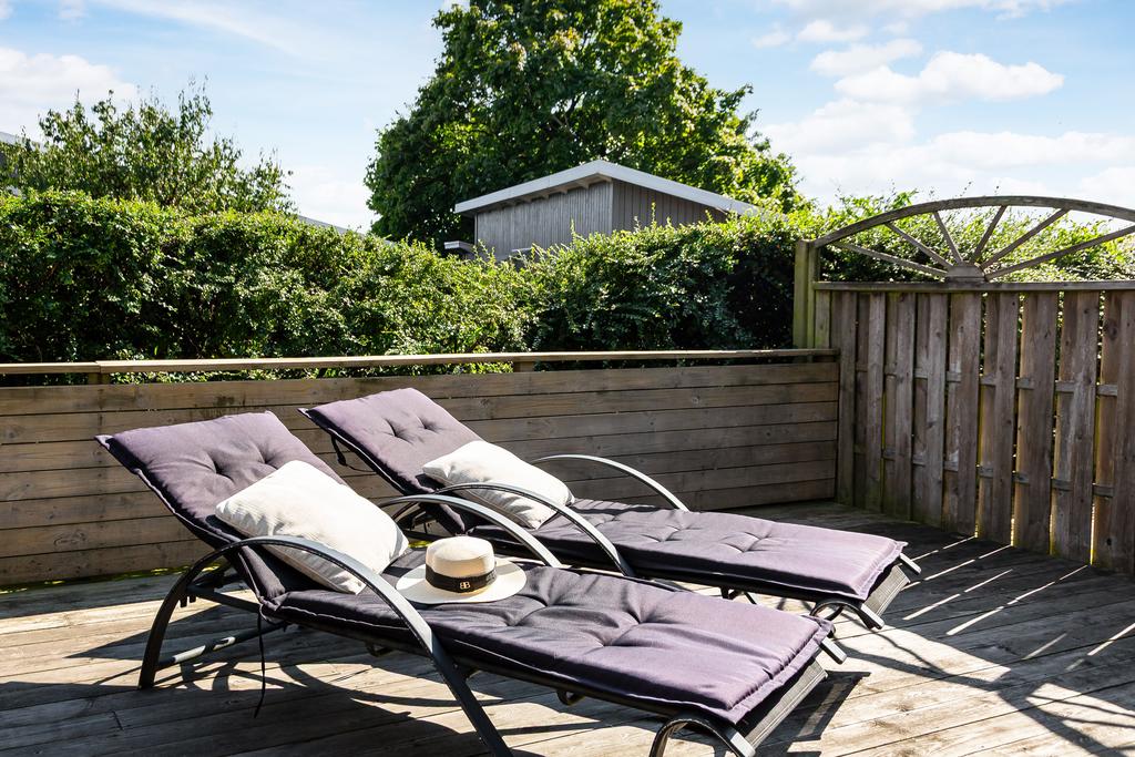 Här finns även plats för solbäddar