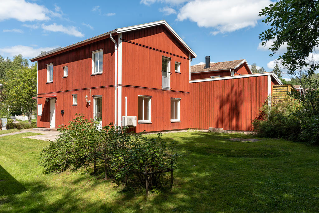 Baksida huset