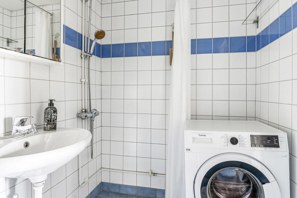 WC/dusch med tvättmaskin