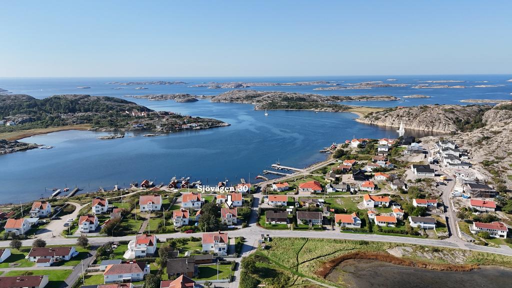 Sjövägen 30 markerad med pil.