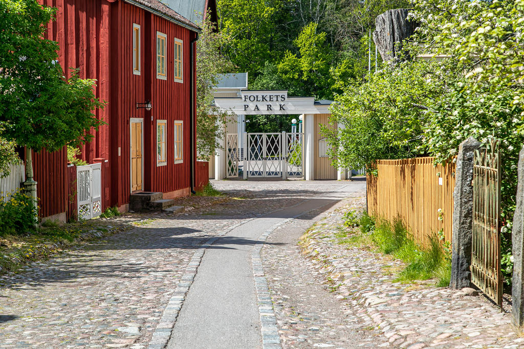 Ett stenkast till Gamla Linköping