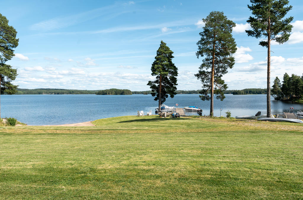 Badplats och båtplats