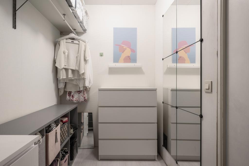 Walk-in-closet