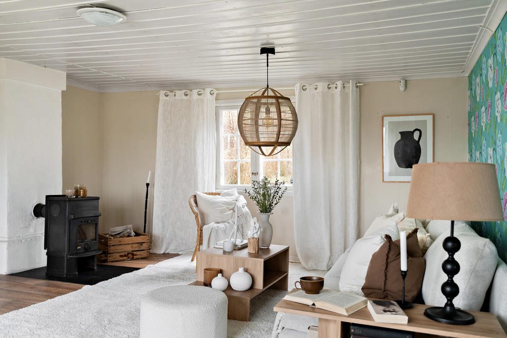 Skorstenen till braskaminen är renoverad 2020