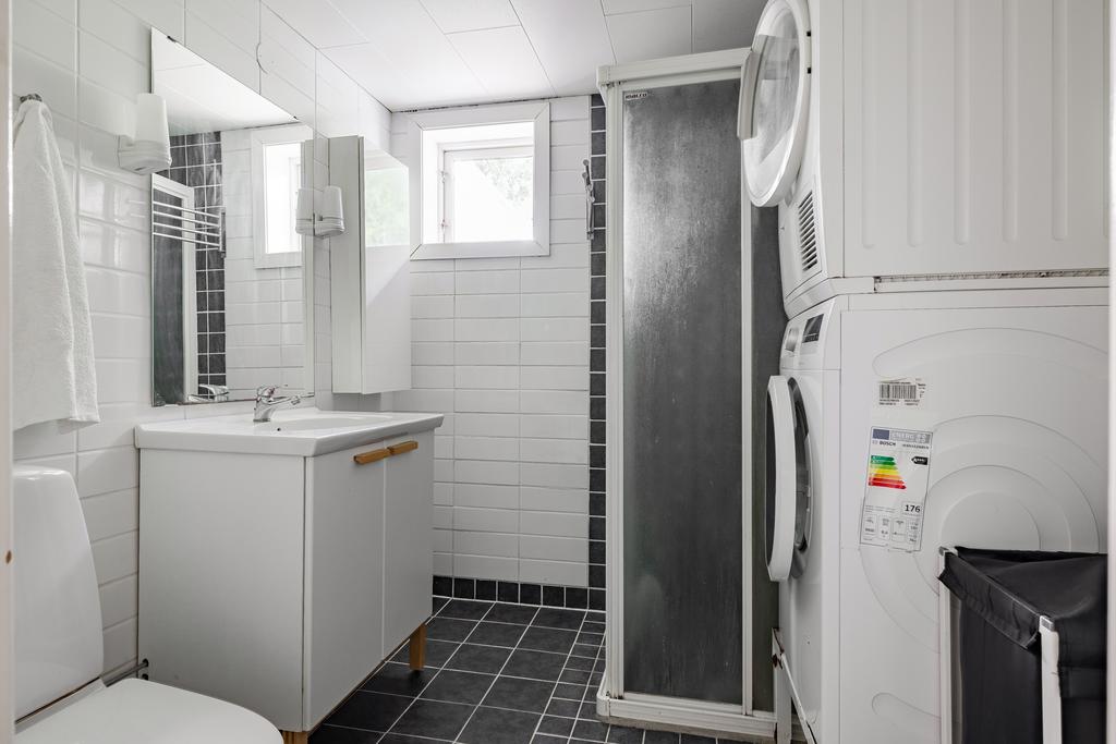 Renoverat duschrum med tvättstapel
