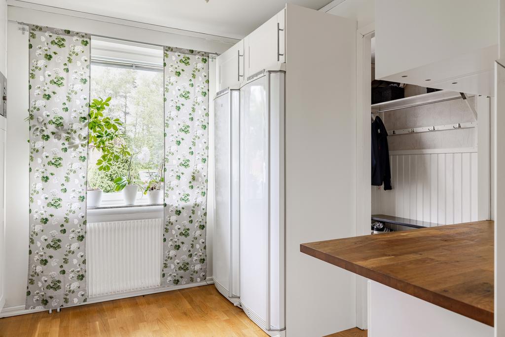 Fullstora kylskåp och frysskåp