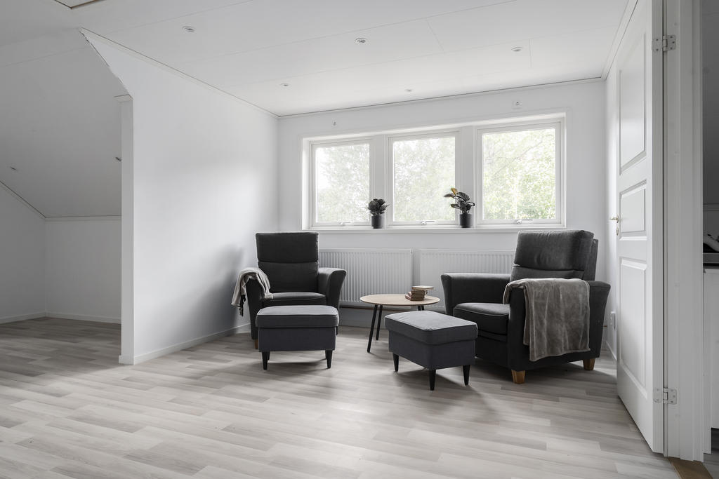 Ljust allrum på andra våning