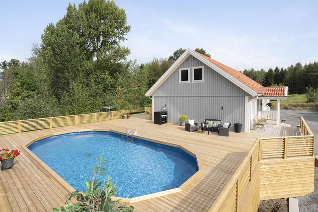 Stor villa med stor altan