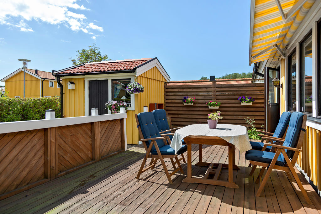 Härlig altan i soligt söderläge.