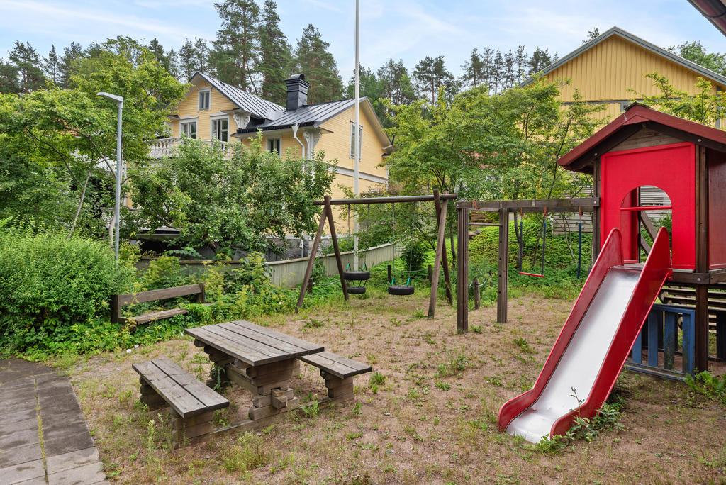 Lekplats på innergården 