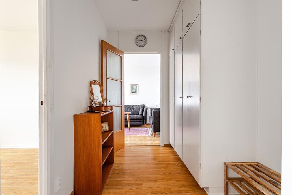 Inre hall med förvaringsmöjligheter
