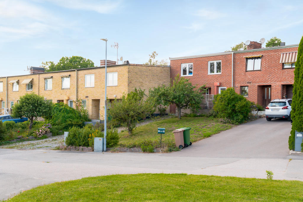 Lugna gatan på Styrbordsvägen. Skönt för både vuxna och barn.