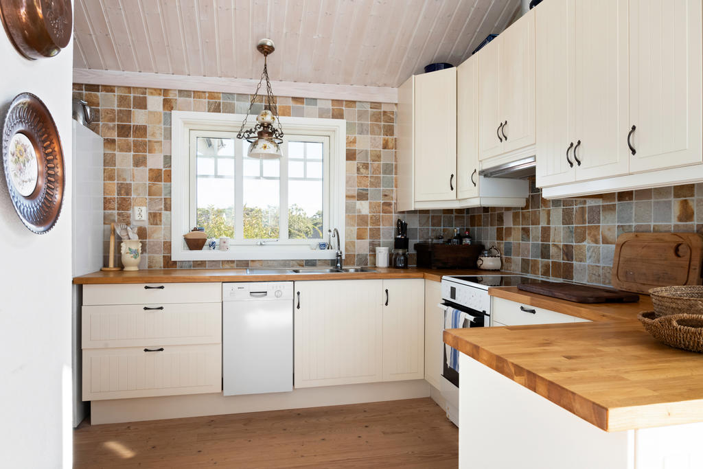 Fräscht kök i härlig öppen planlösning.