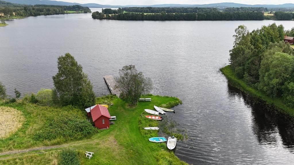 Här finns även båtplatser, varav en ingår. Perfekt för dig som vill njuta av båtlivet.