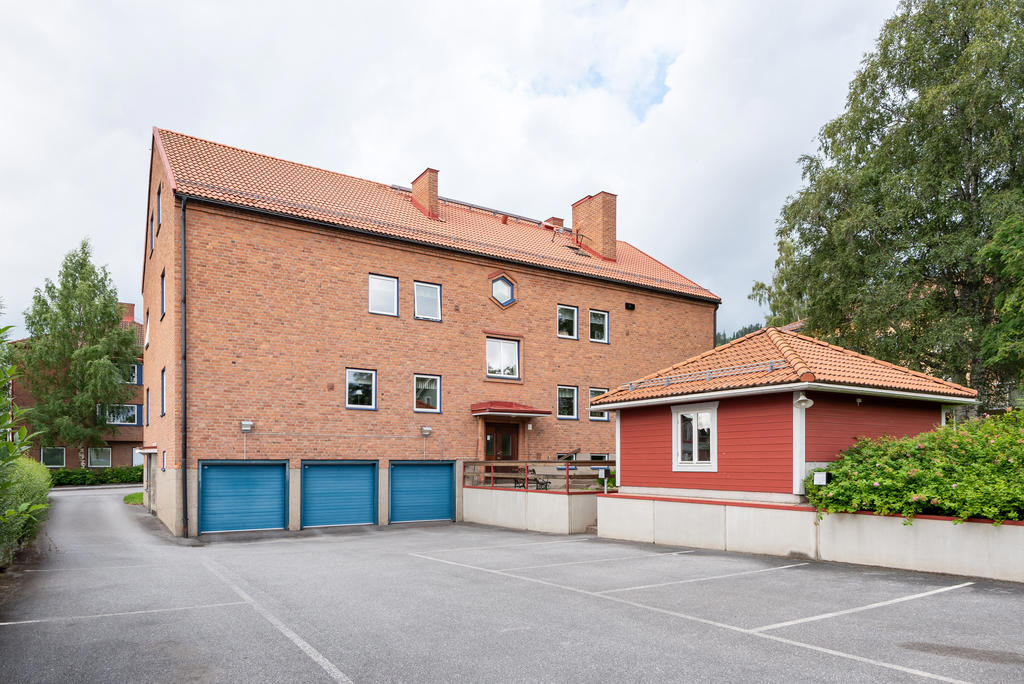 P-platser och garage.