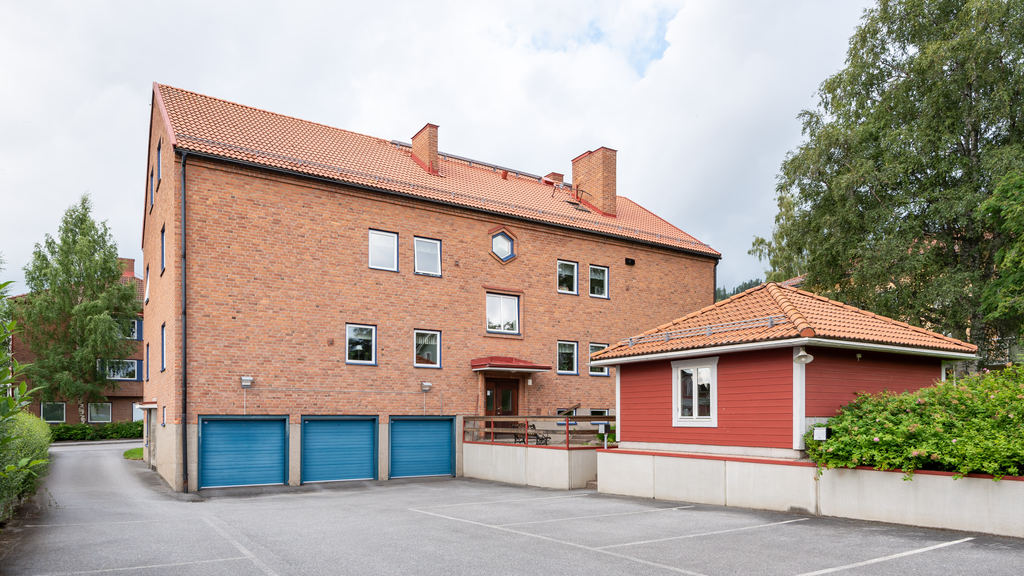 P-platser och garage.