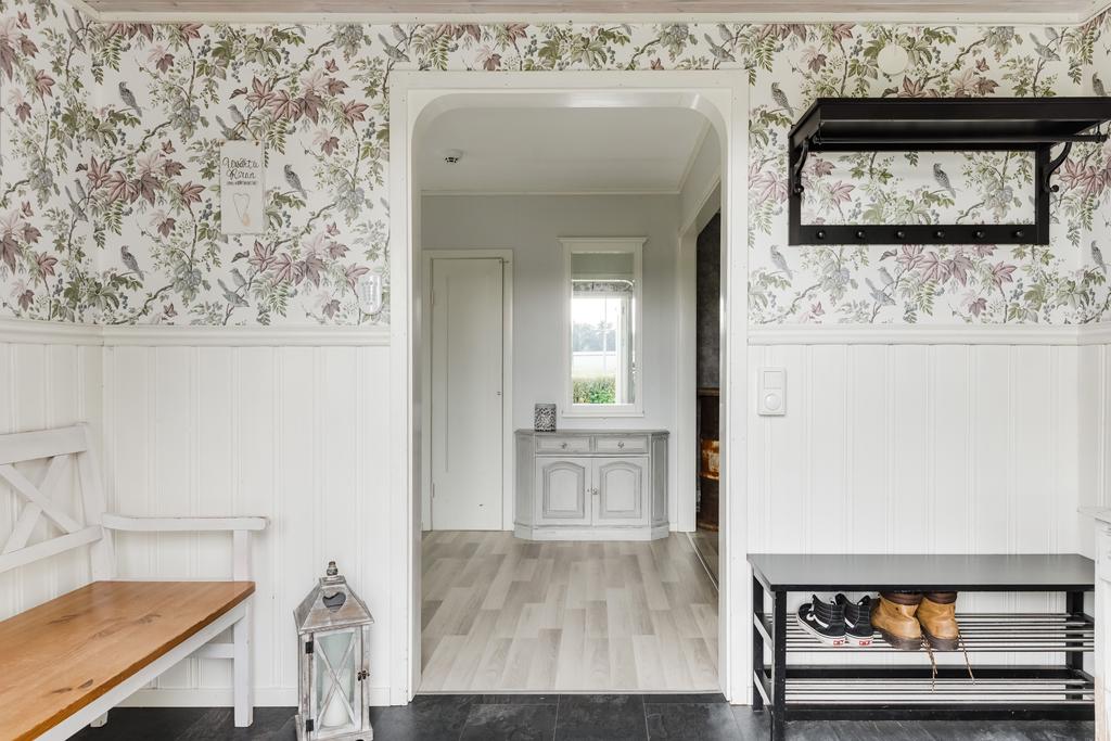 Hall med klinkergolv