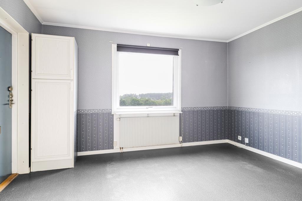 Sovrum med egen entré