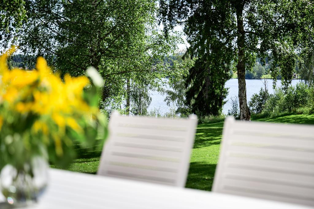 Sjönära läge med möjlighet till bad- och båtplats vid sjön