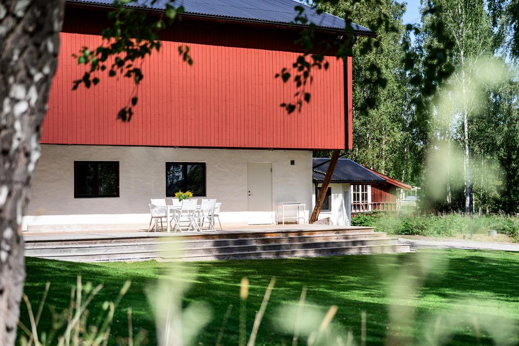 Stor altan med soligt läge