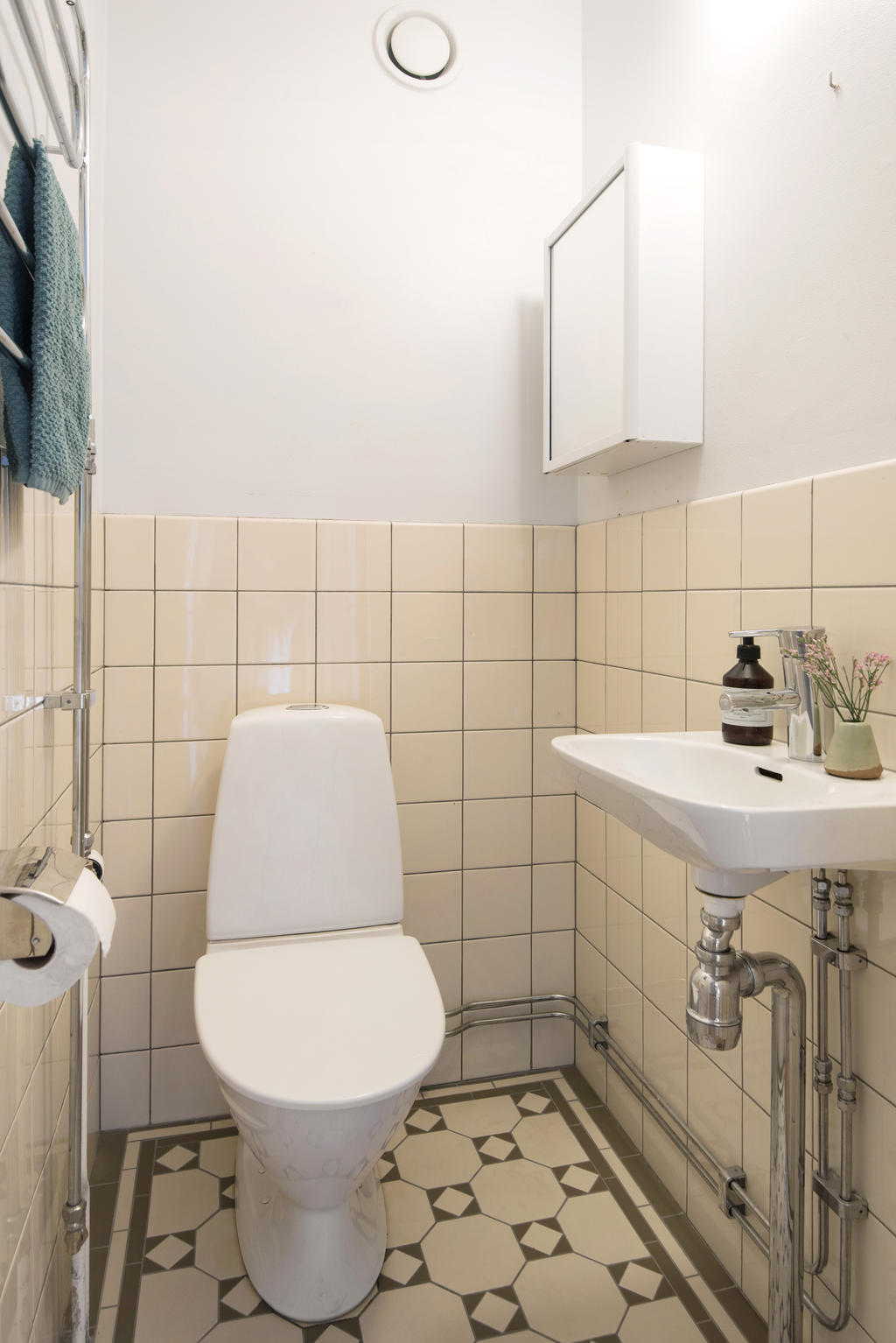 Nyrenoverad gäst-wc